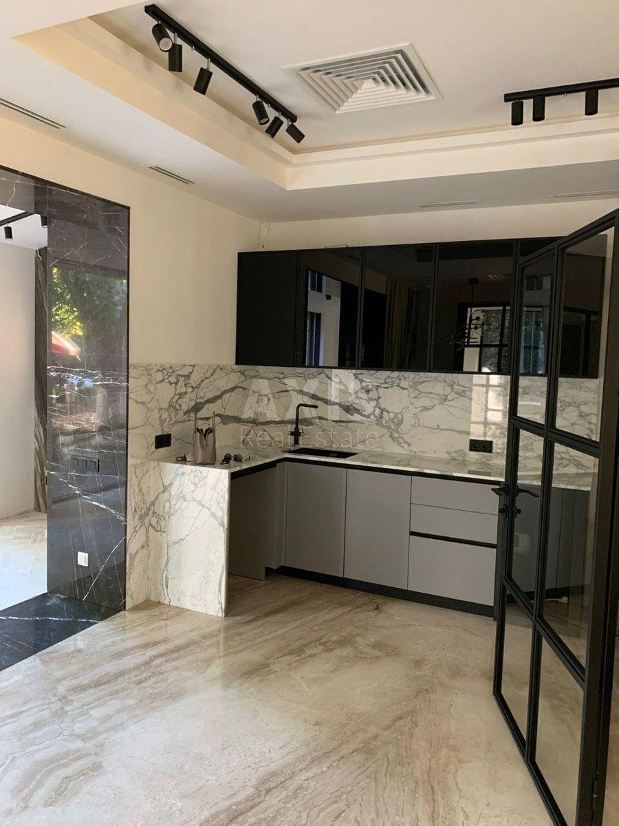 Office vul. Kudri Ivana 10, 75m25
