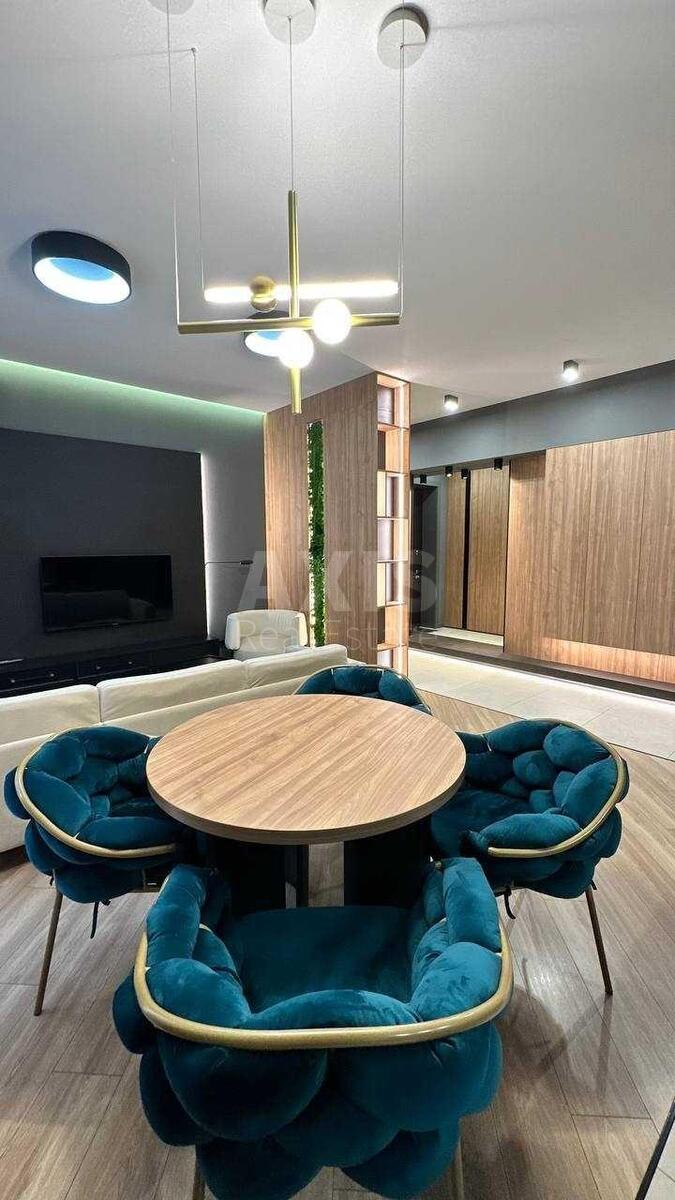 2к квартира ул. Жилянская 54619110