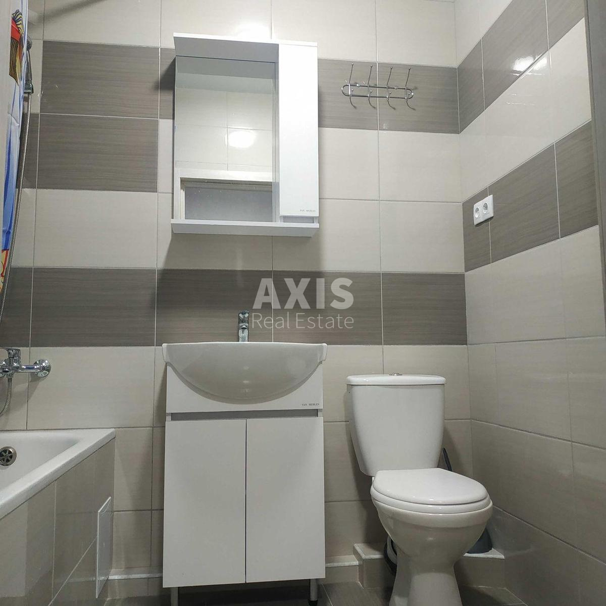 1k apartment vul. Sverstjuka Jevgena 6В7