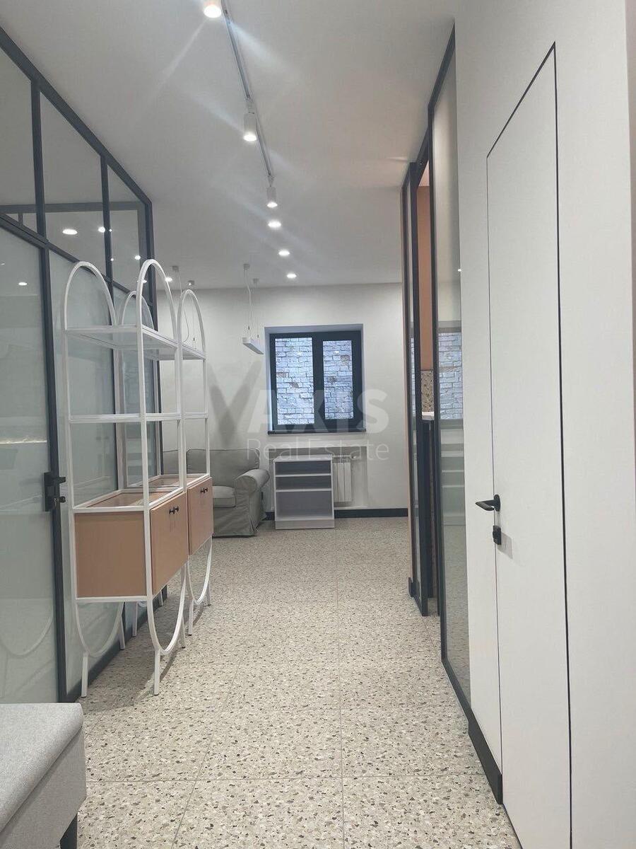 Office prov. Kozlovs'kogo Ivana 4, 48m24