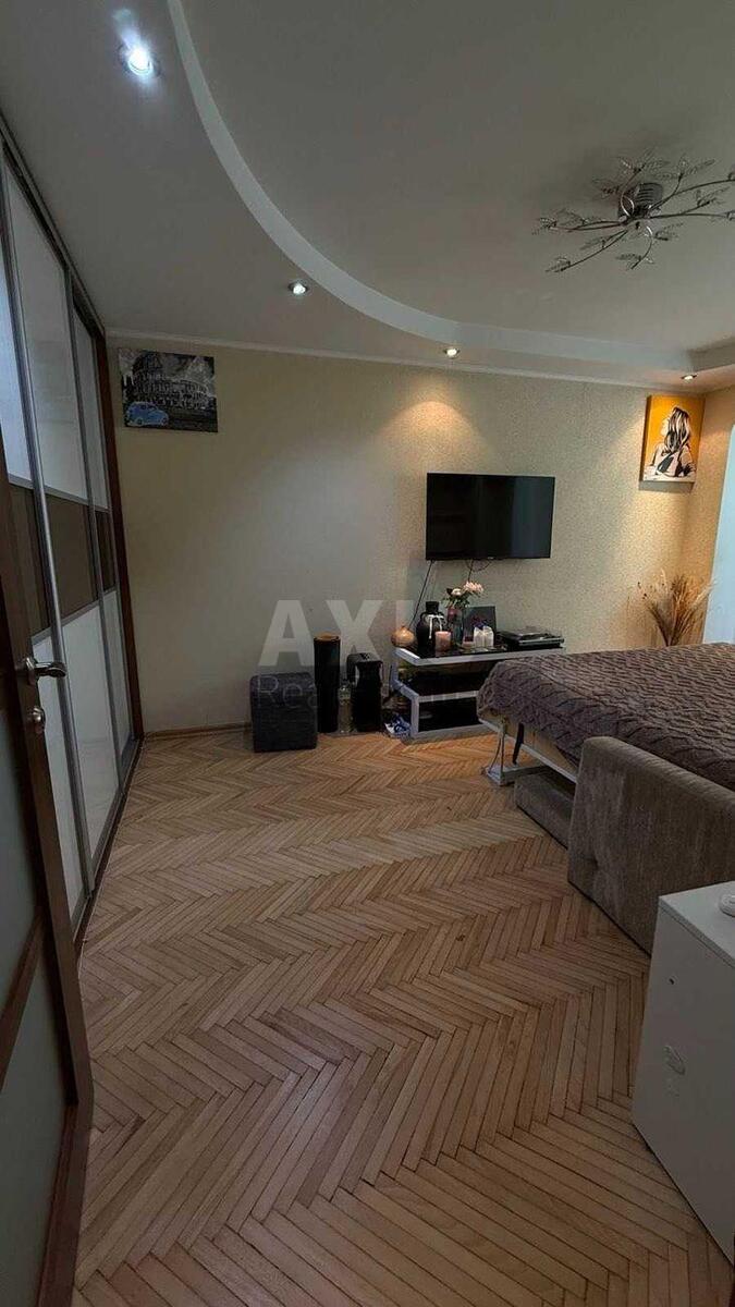 1k apartment vul. Yulia Zdanovska 30/2595376