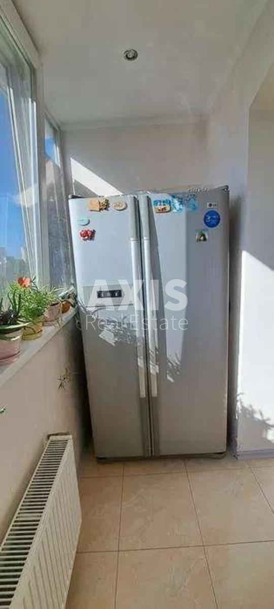 2k apartment vul. Mykytenka Ivana 165