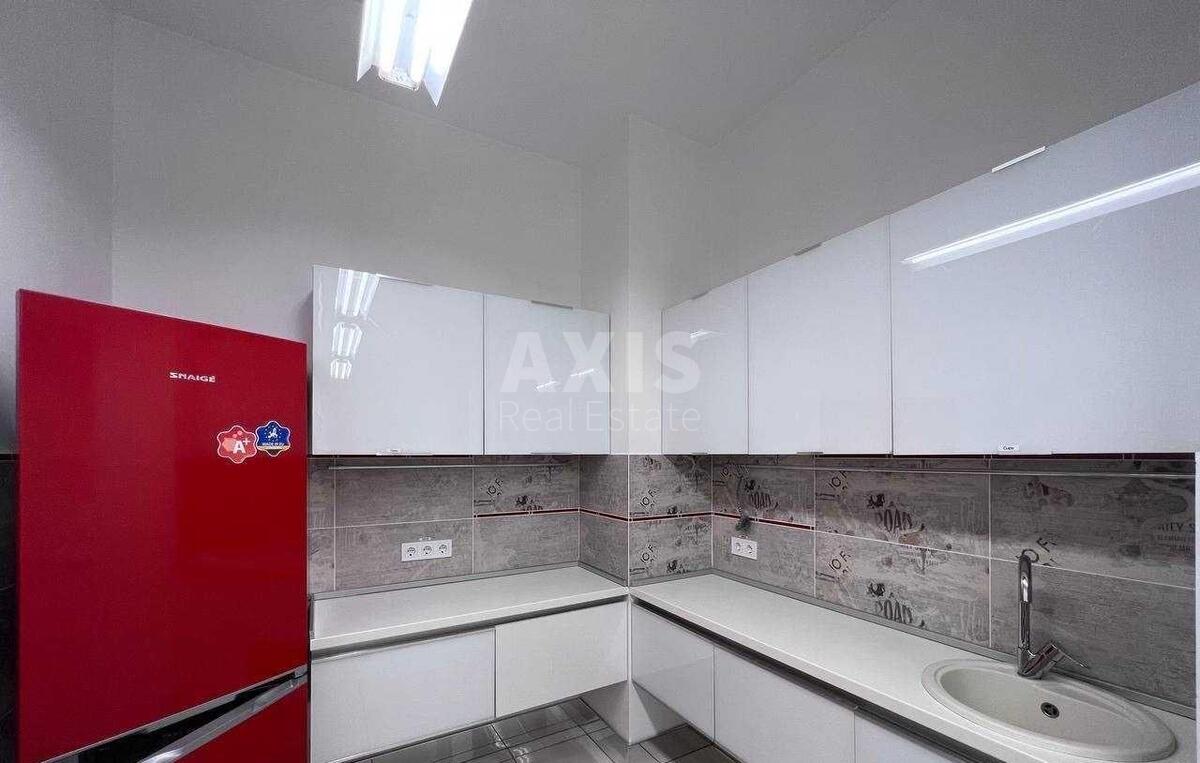 Office uzv. Klovs'kyj 7, 170m25