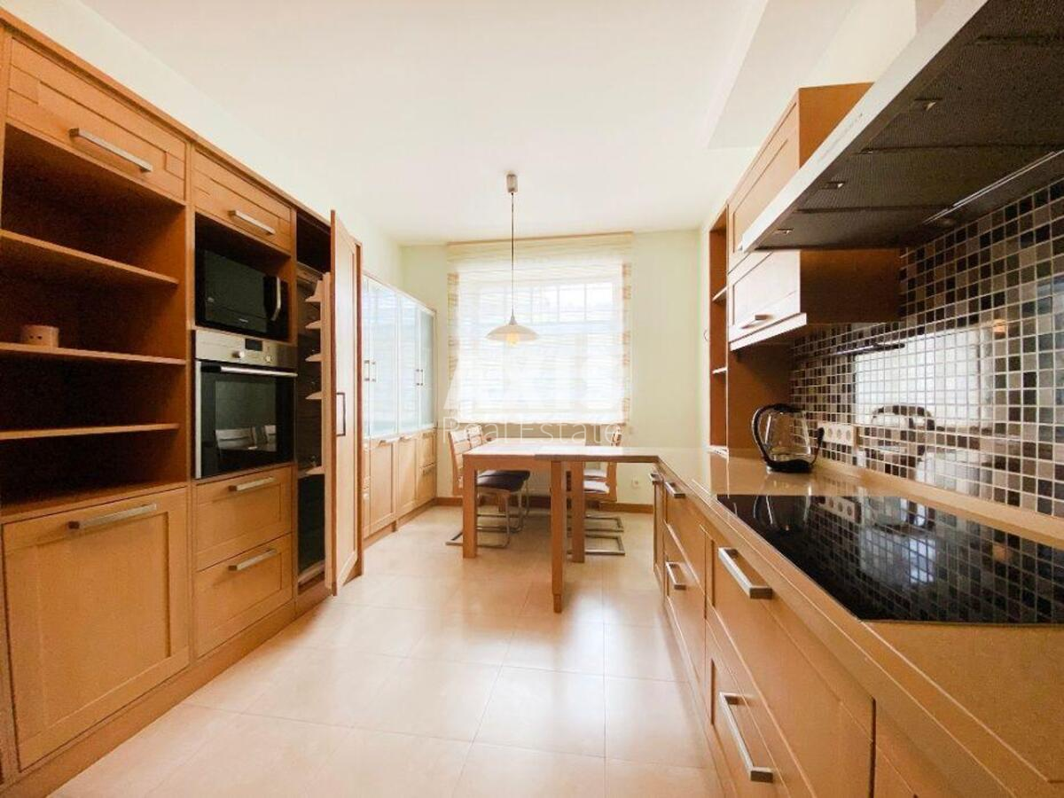 4k apartment vul. Irynyns'ka 5/24484410