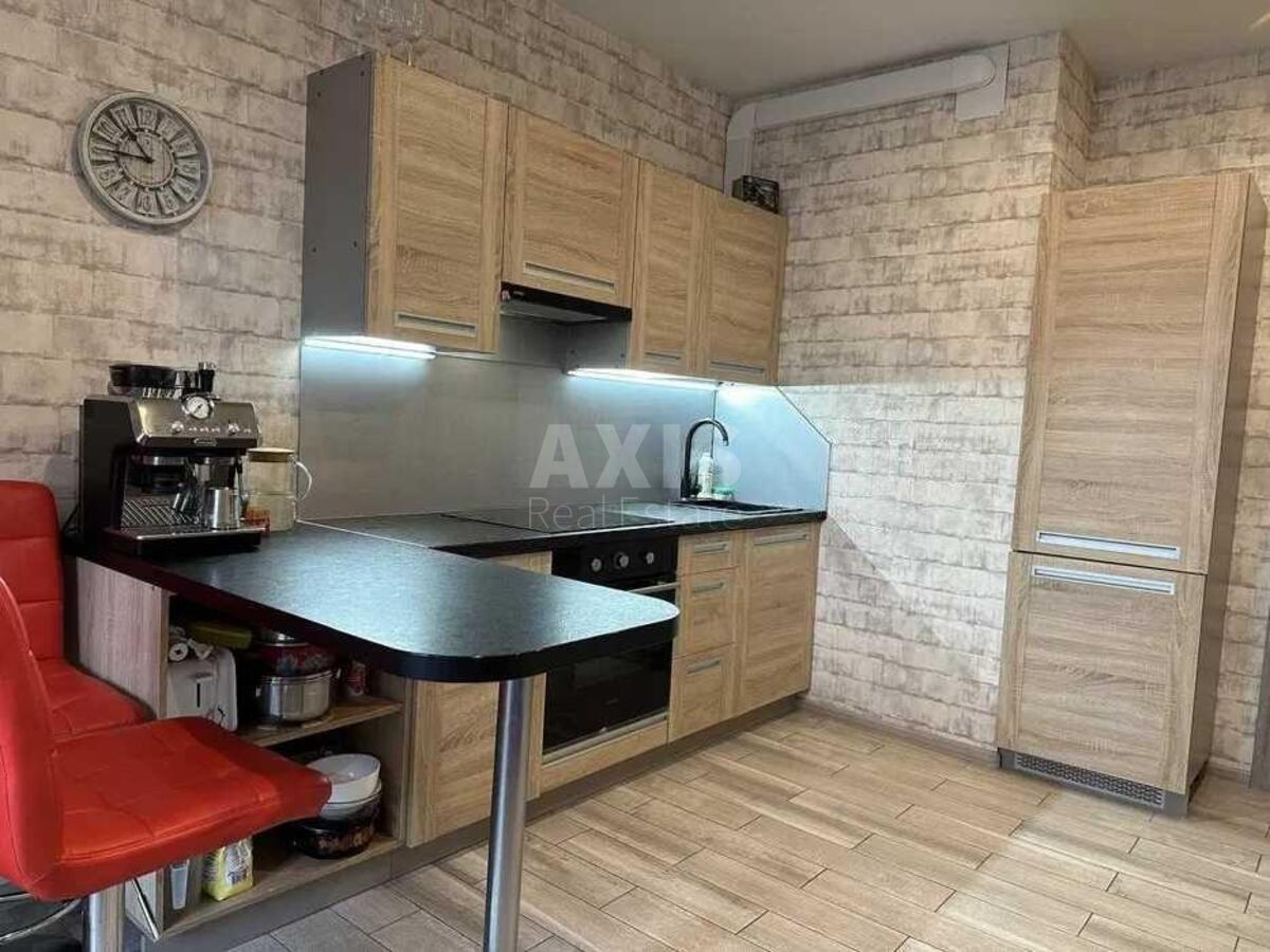 2к квартира ул. Патриарха Мстислава Скрипника 40