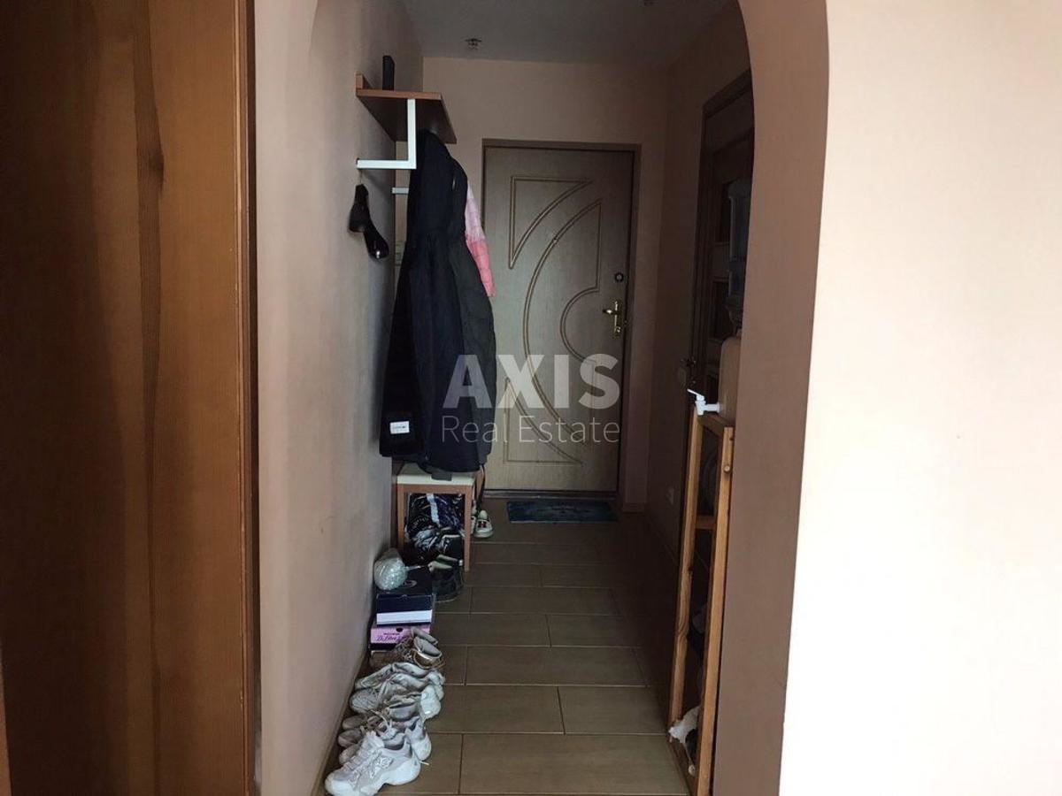 2k apartment vul. Bratyslavs'ka 75