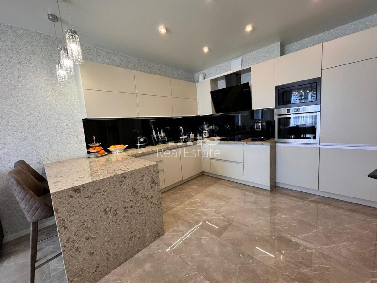 3k apartment vul. Zlatoustivs'ka 301