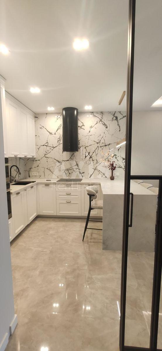 2k apartment vul. Myhajla Maksymovycha 26Г0