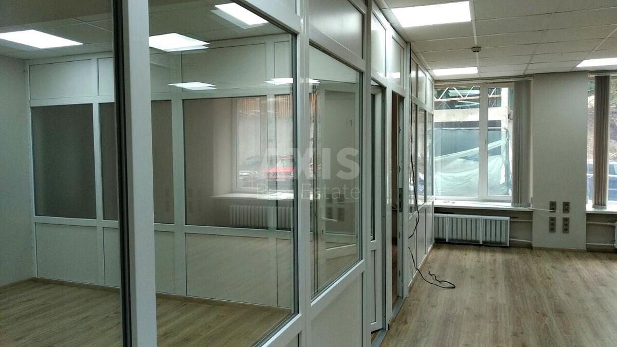 Office vul. Strutyns'kogo Sergija 8, 197m2603171