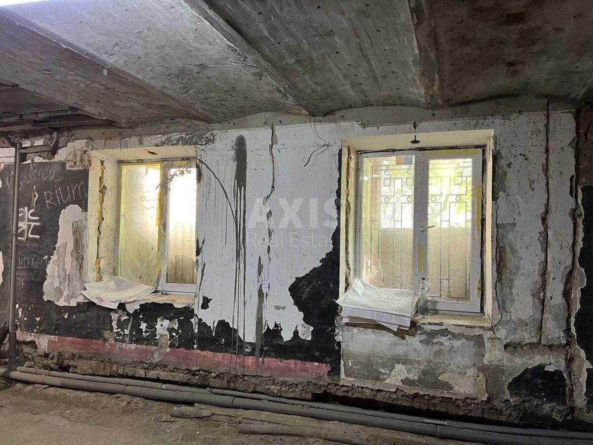 Объект торговли вул. В'ячеслава Липинського 10, 152м28