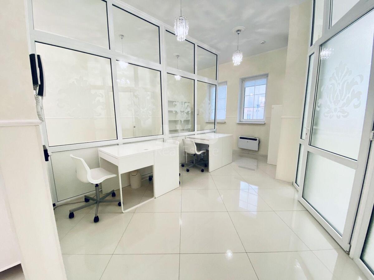 Office vul. Chavdar Jelyzavety 5, 55m20