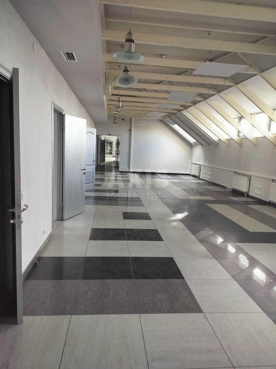 Office vul. Estons'ka 120, 430m21
