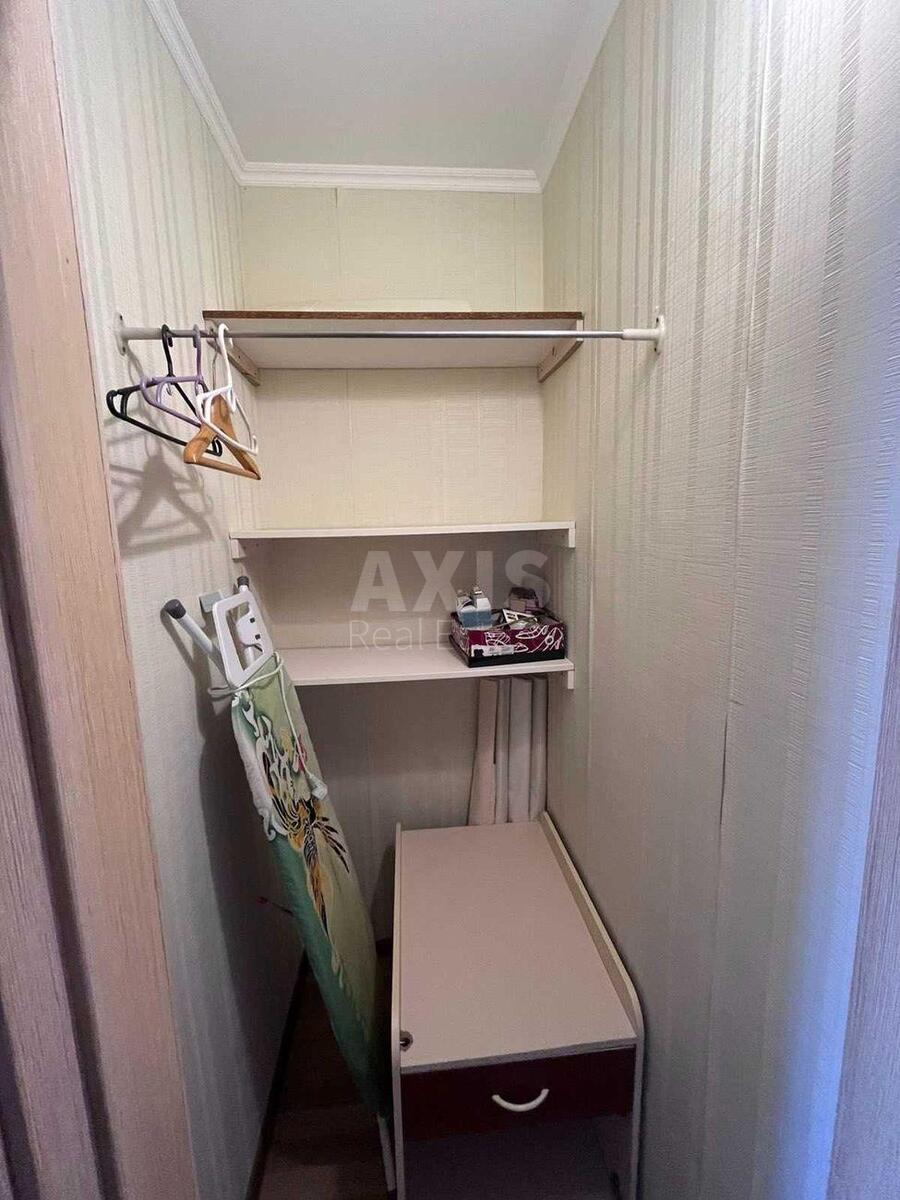 1k apartment pr-t Obolons'kyj 9А13