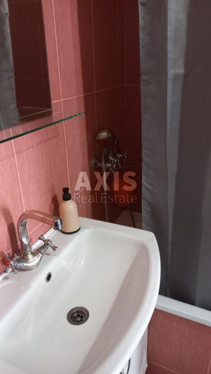 2k apartment vul. Kondratjuka Jurija 18