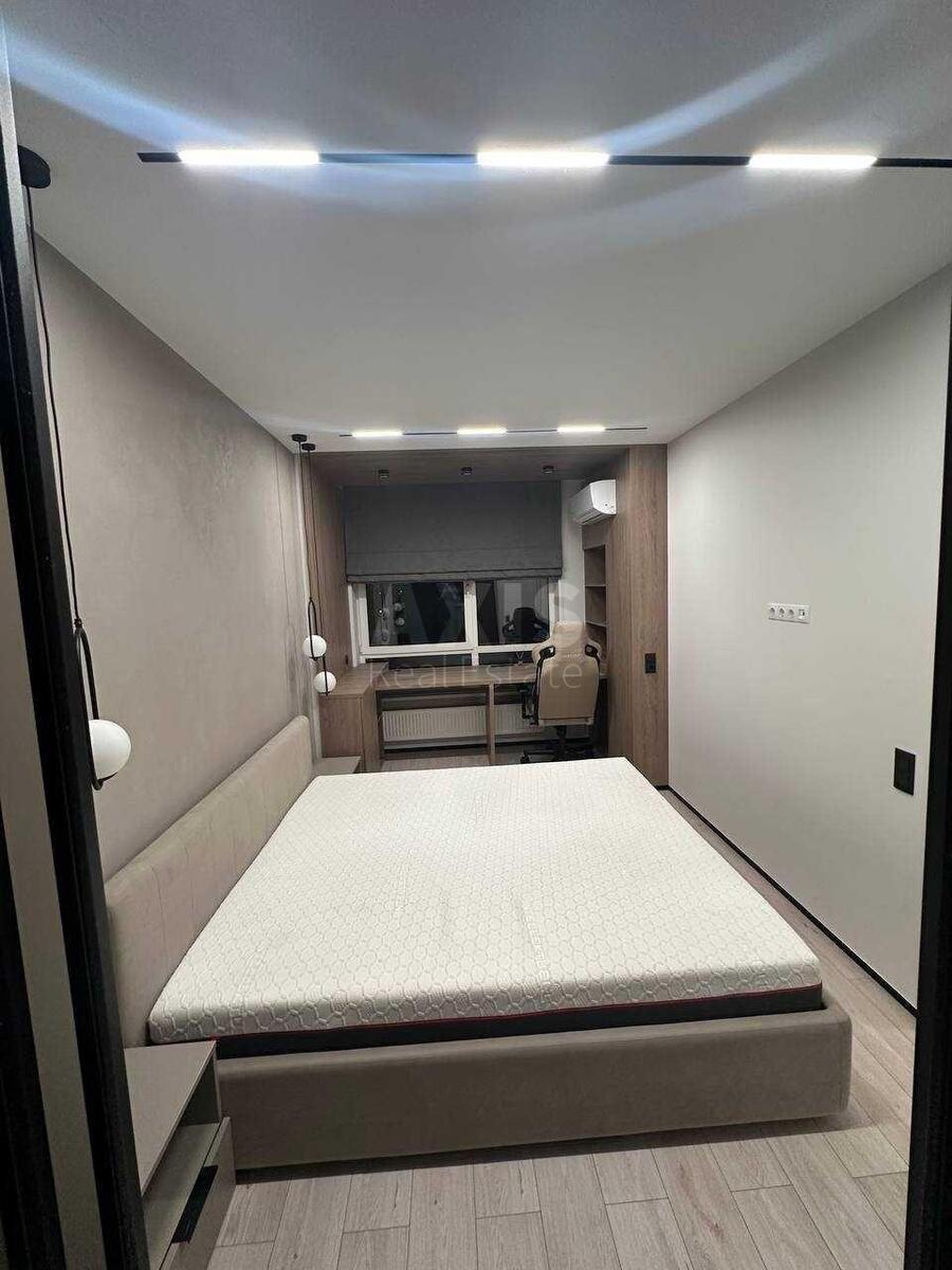 1k apartment vul. Rodyny Kistjakivs'kyh 2А5