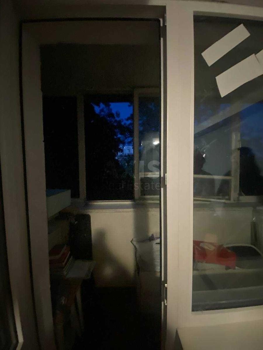 1k apartment nab. Rusanivs'ka 8/14