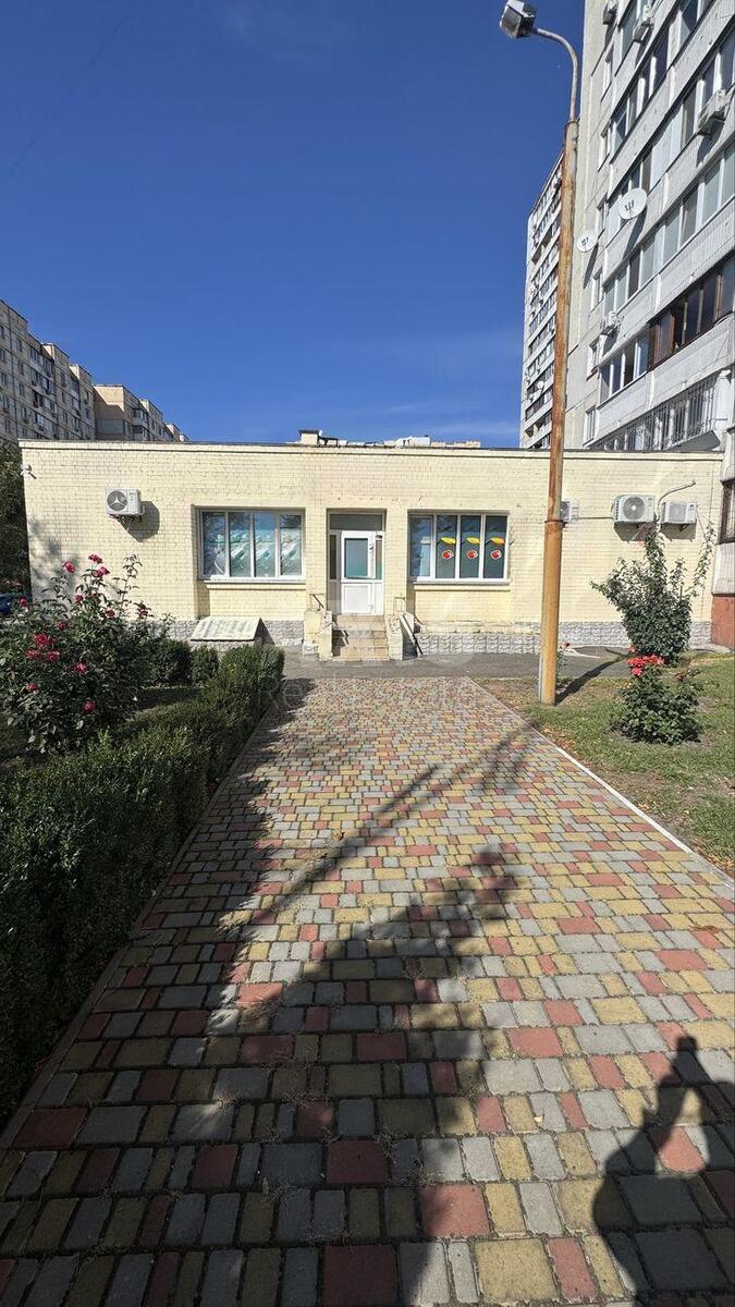 Объект торговли ул. Соломии Крушельницкой 5, 186м2608050