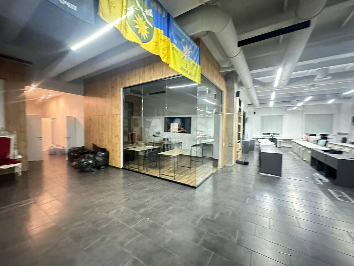 Office vul. Knyaziv Ostrozkykh 23, 1167m2625782