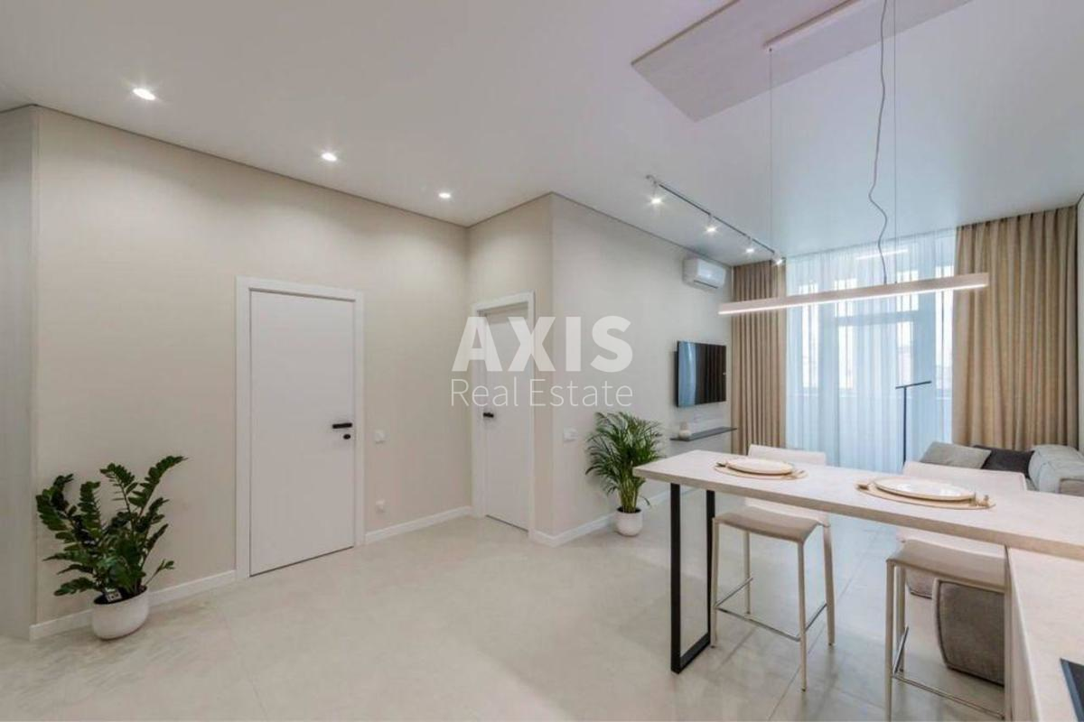 1k apartment pl. Peremogy 114