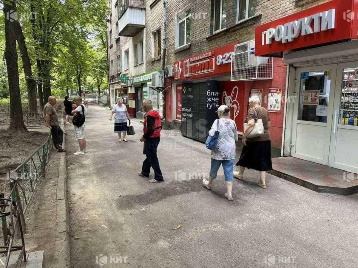 Объект торговли ул. Ольжича 4, 56м257598