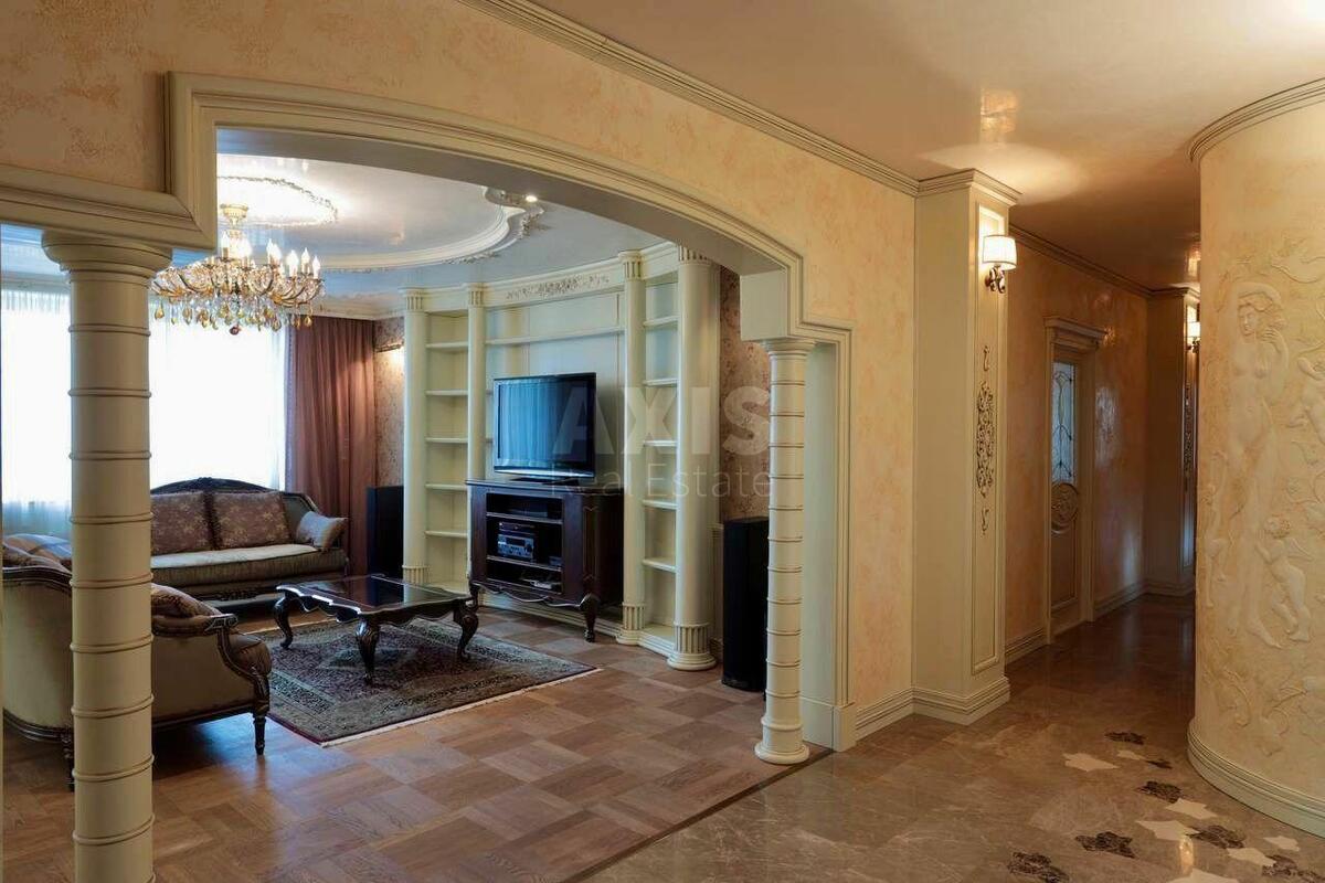 4k apartment vul. Okipnoi' Rai'sy 10Б4