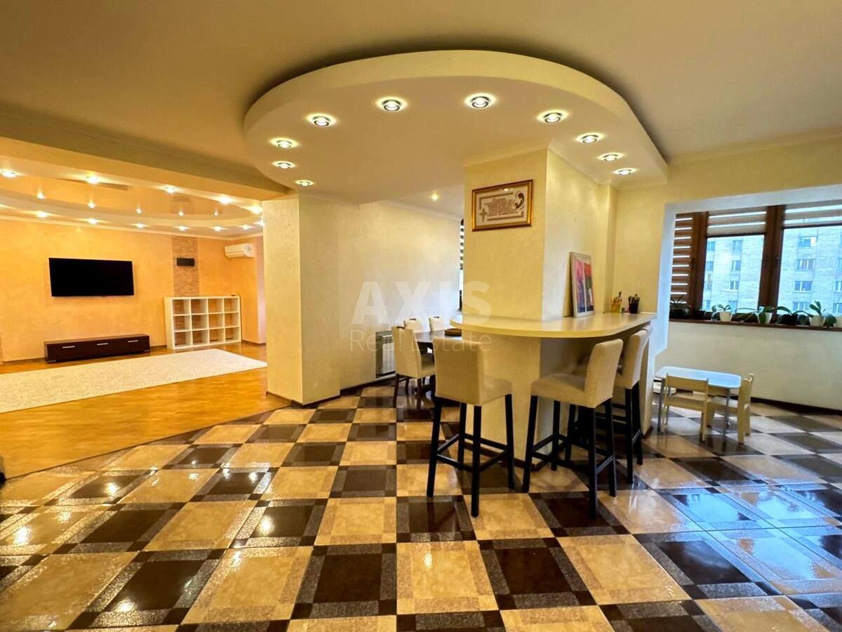 3k apartment vul. Vidpochynku 10636633