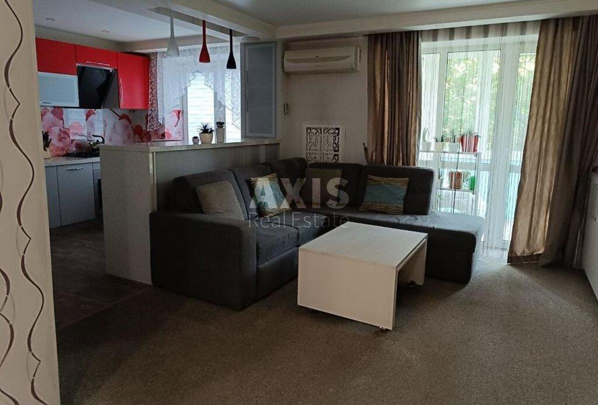 3k apartment vul. Sim'i' Kul'zhenkiv 33