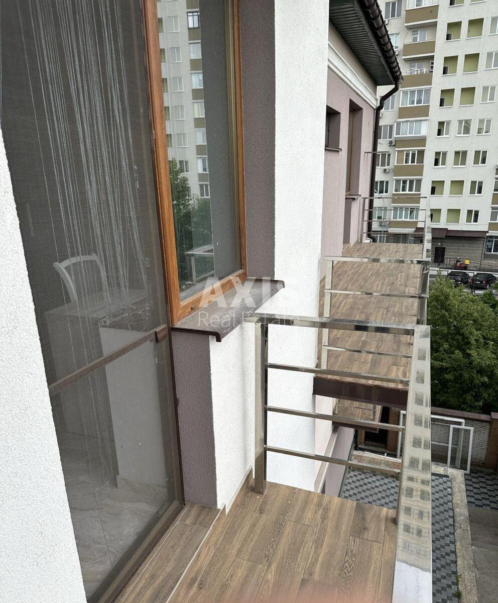 4k apartment vul. Malokytai'vs'ka 492