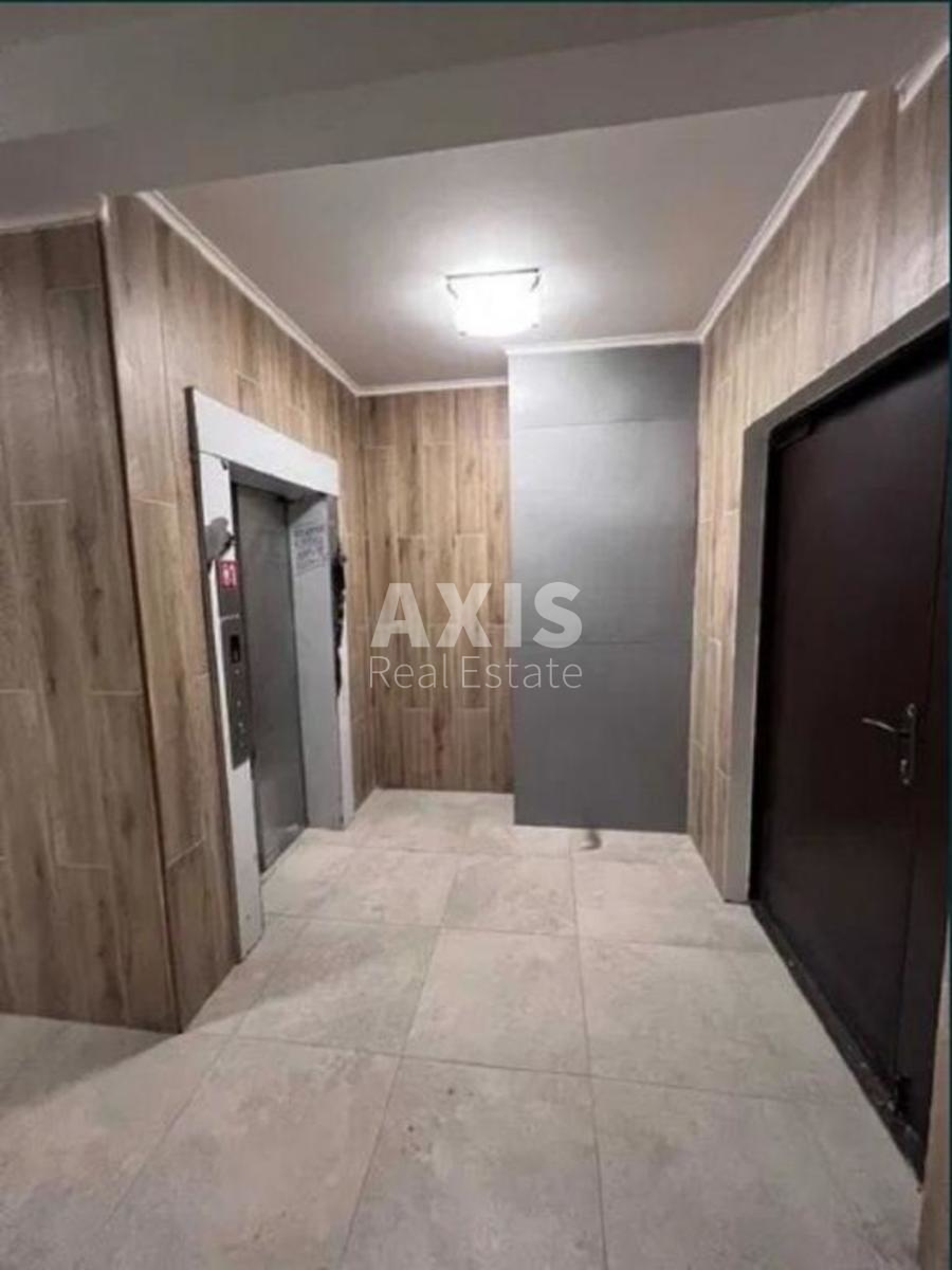 2к квартира ул. Ревуцкого 546