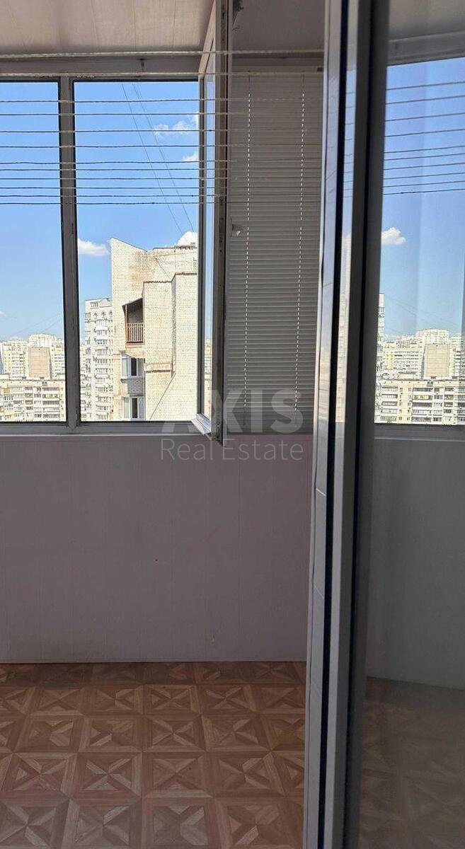 3k apartment vul. Sribnokil's'ka 14А627677