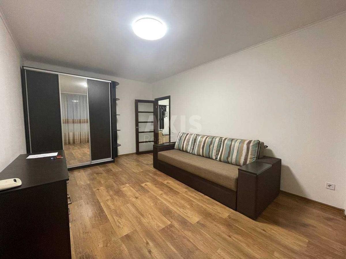 1k apartment vul. Oleny Pchilky 35