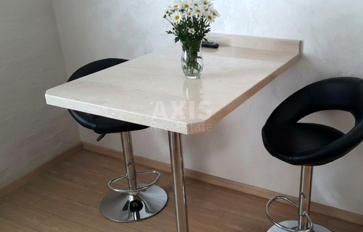 2k apartment vul. Ljuterans'ka 27/29631810