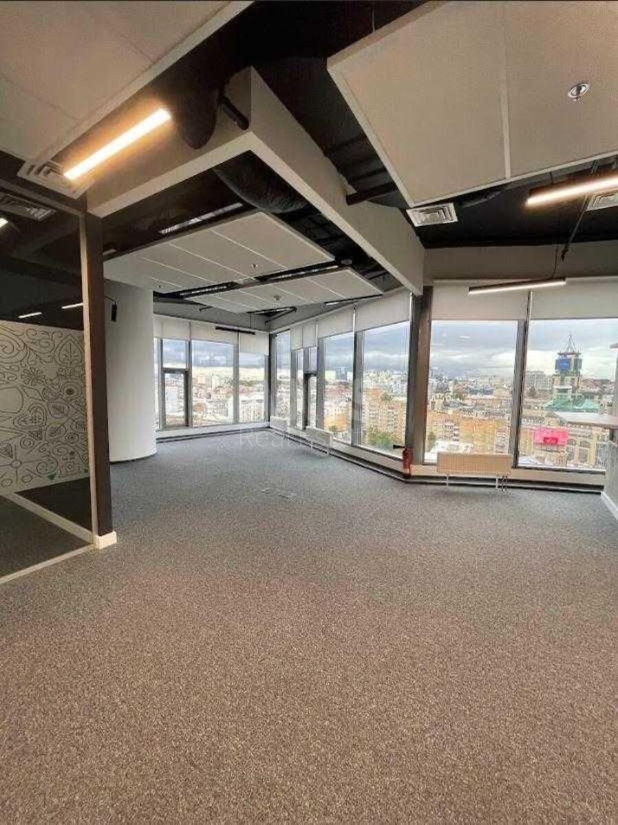 Office pl. Sportyvna 1А, 446m2