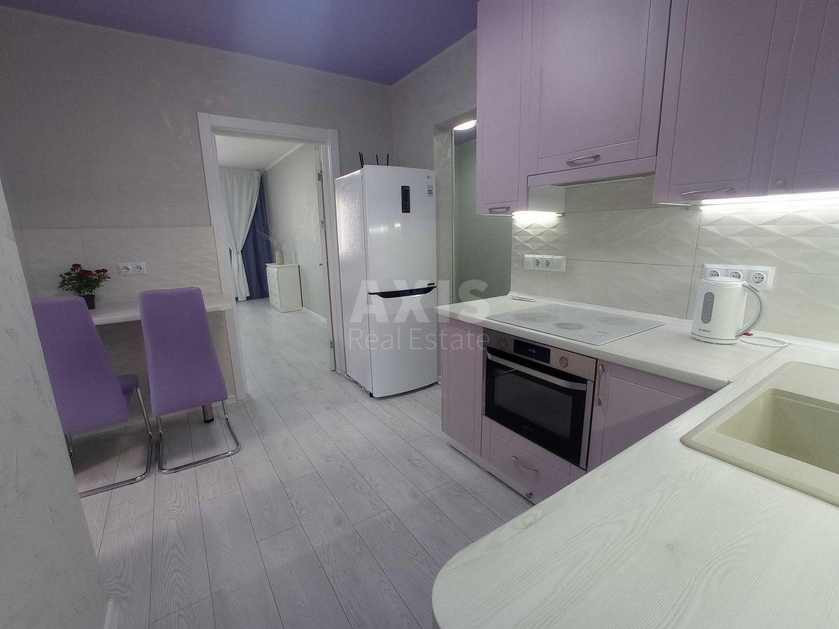 2k apartment vul. Zabolotnogo Akademika 1
