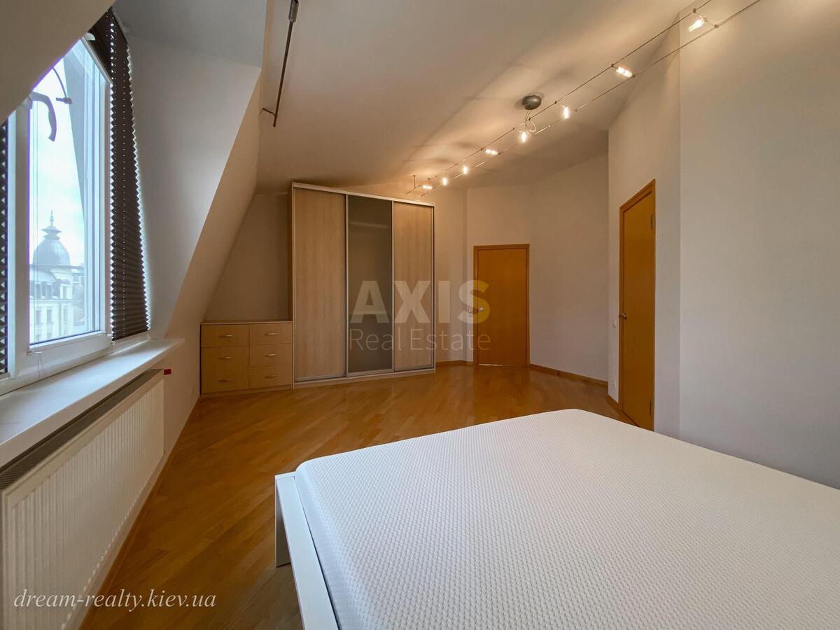 4k apartment vul. Jaroslaviv Val 195