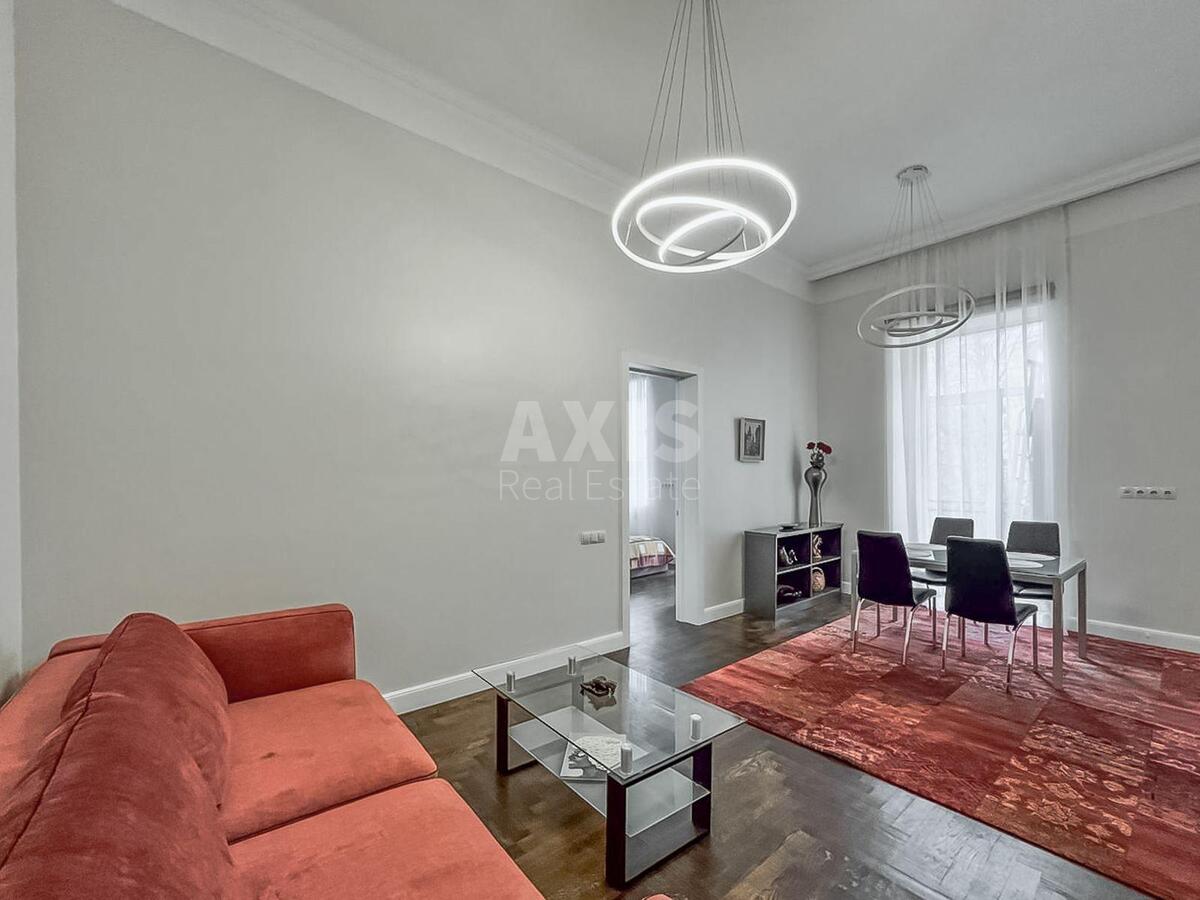 3k apartment vul. Stanislavs'kogo 33
