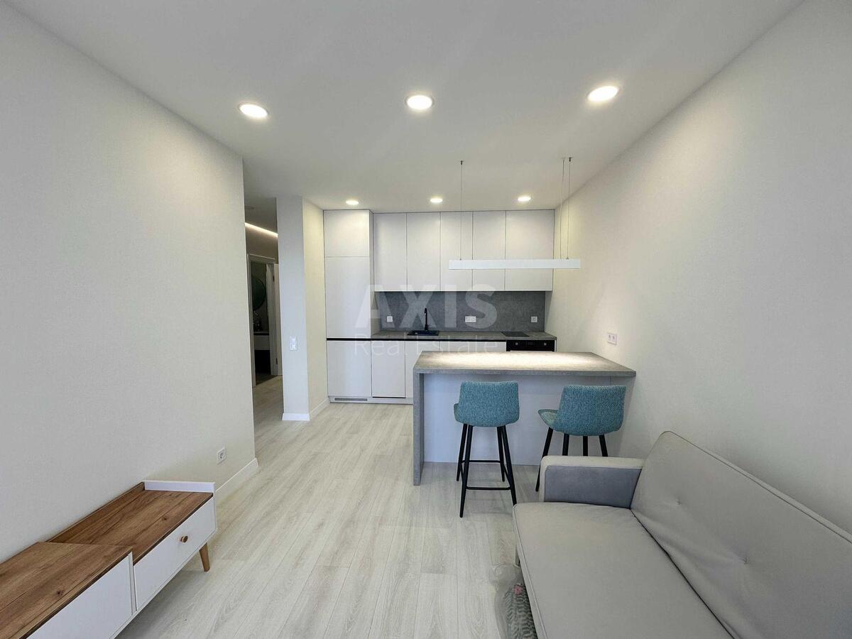 1k apartment doroga Naberezhno-Rybal's'ka 270
