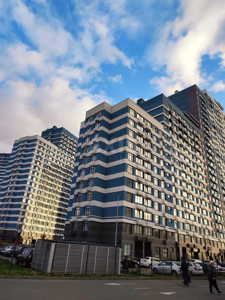 1k apartment vul. Sverstjuka Jevgena 45