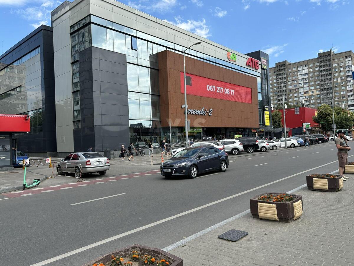 Офіс вул. Юлії Здановської 83А, 88м2