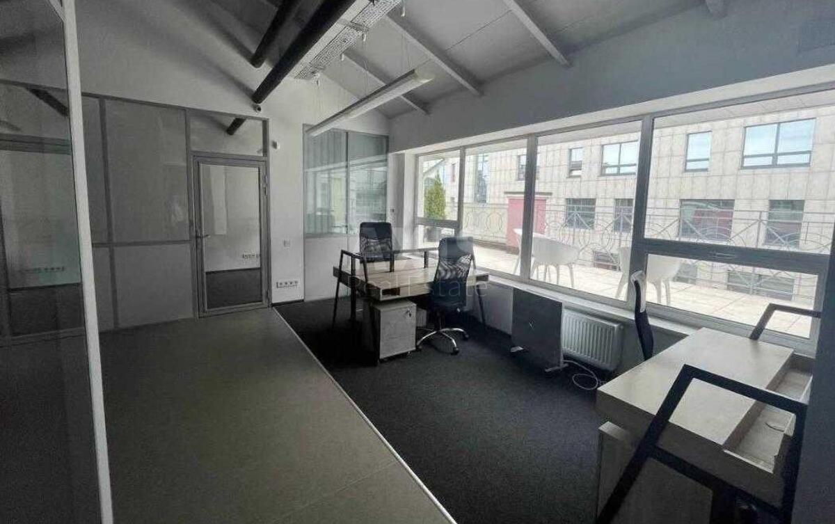 Office vul. Gajdara 58/10, 254m21