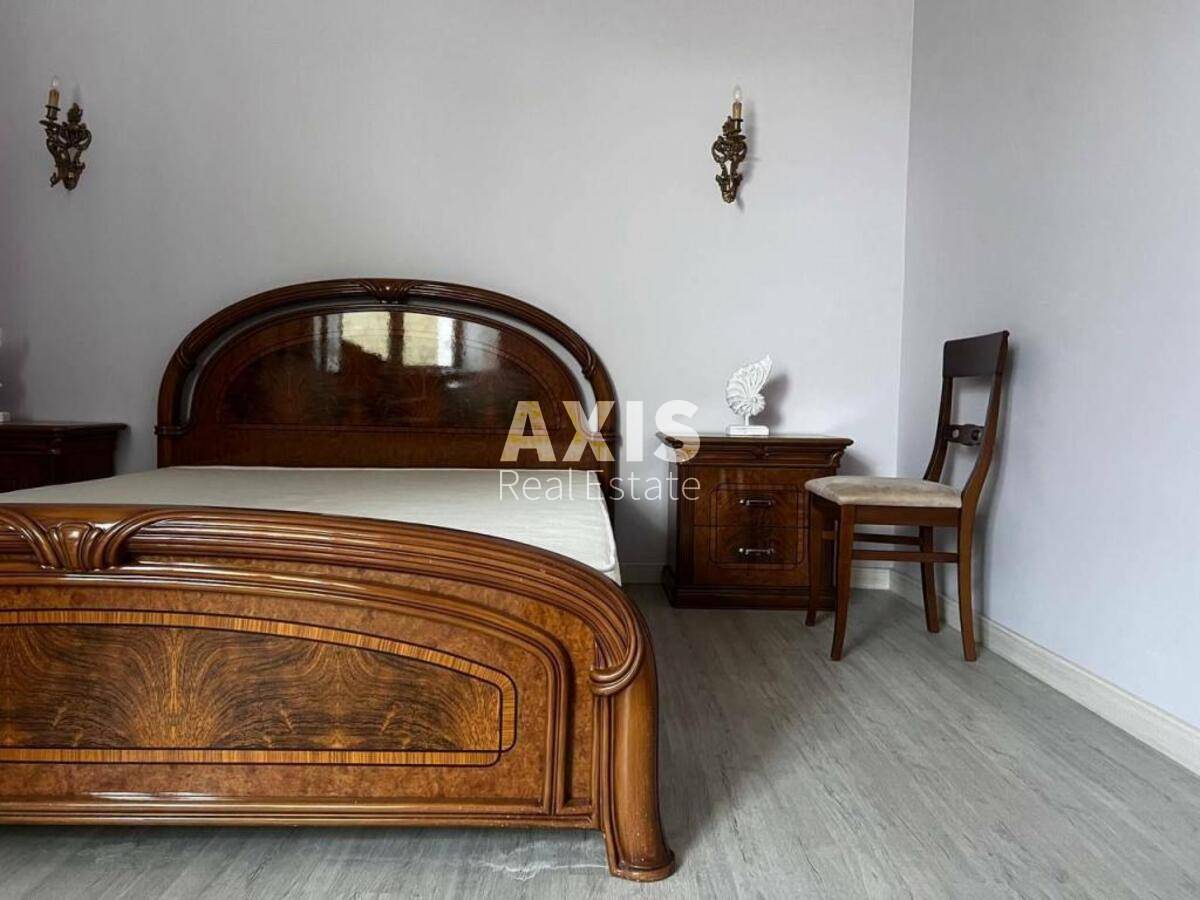 2k apartment vul. Petljury Symona 223