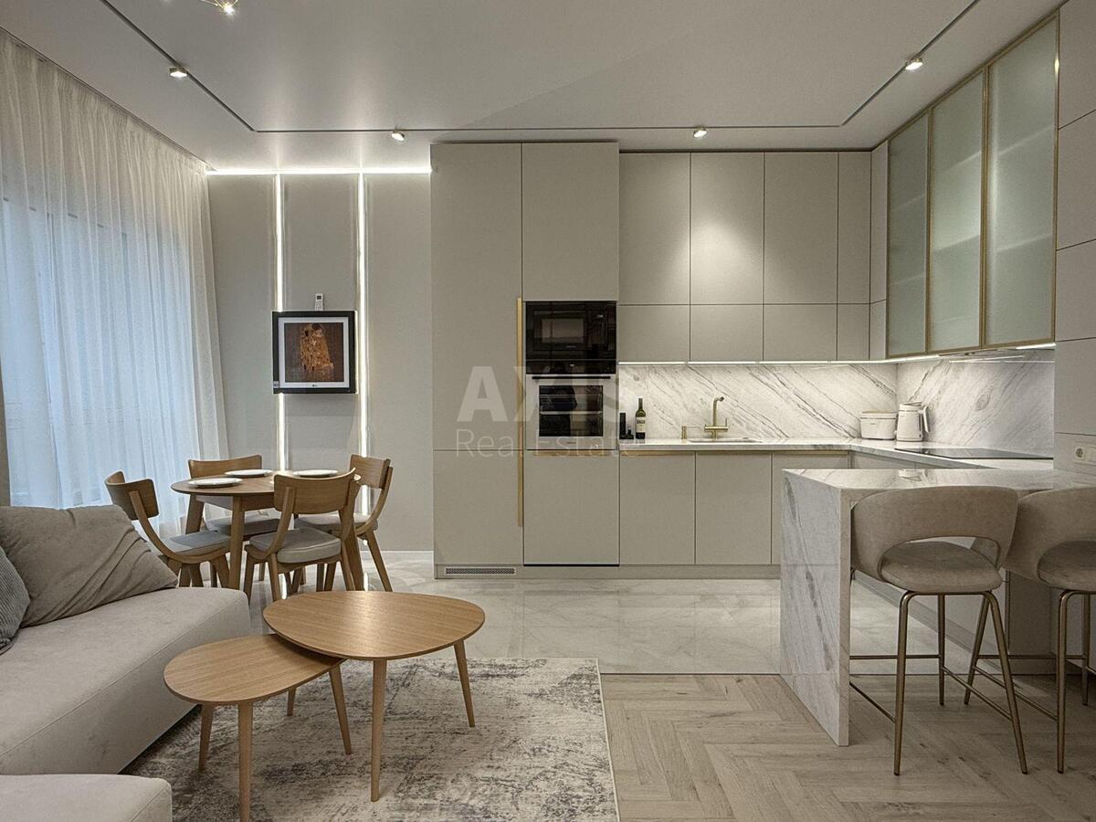 4k apartment vul. Antonovycha 109
