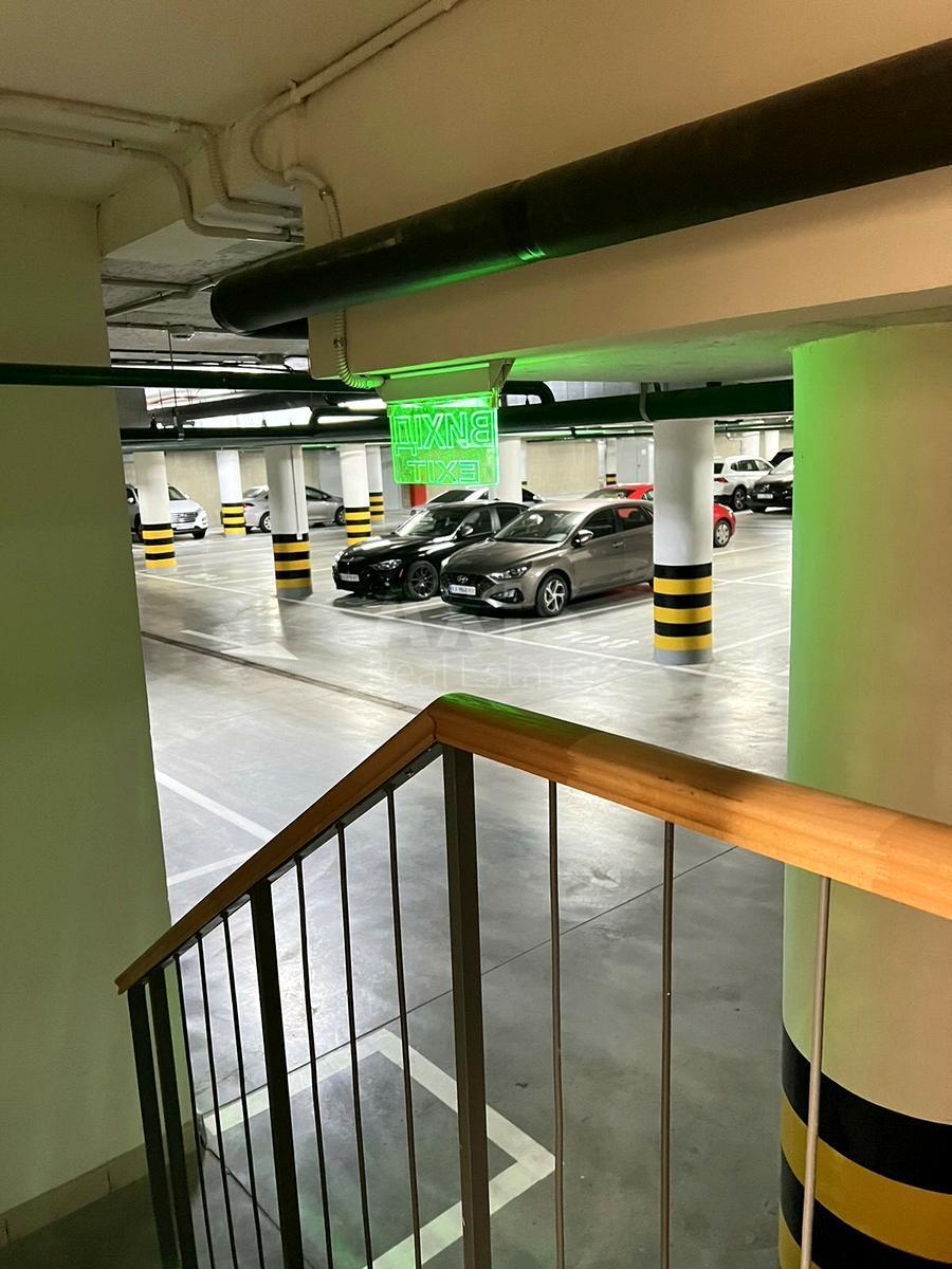 1k apartment vul. L'vivs'ka 156140410