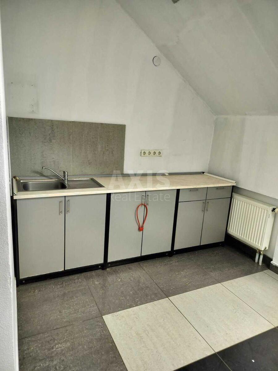 Office vul. Estons'ka 120, 430m22