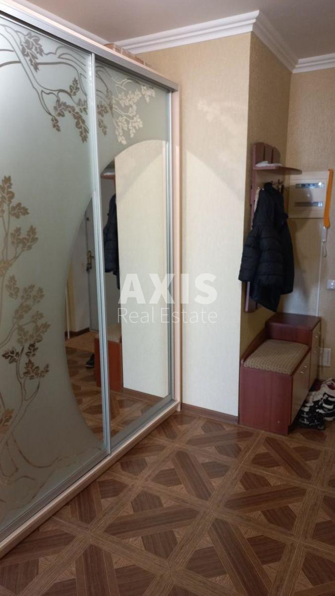 2k apartment vul. Kondratjuka Jurija 19