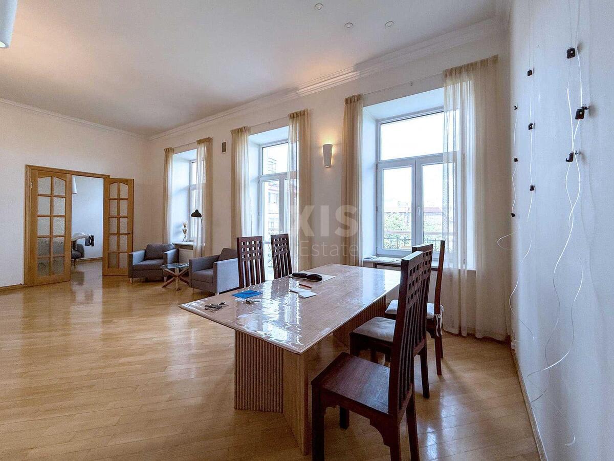 4k apartment vul. Jaroslaviv Val 14Г567556