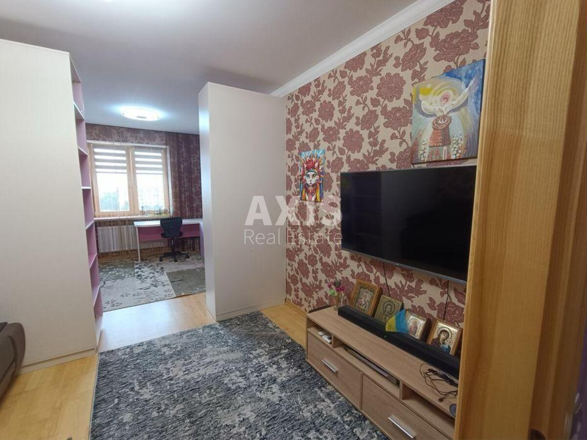 1к квартира ул. Васильченко 3/2410