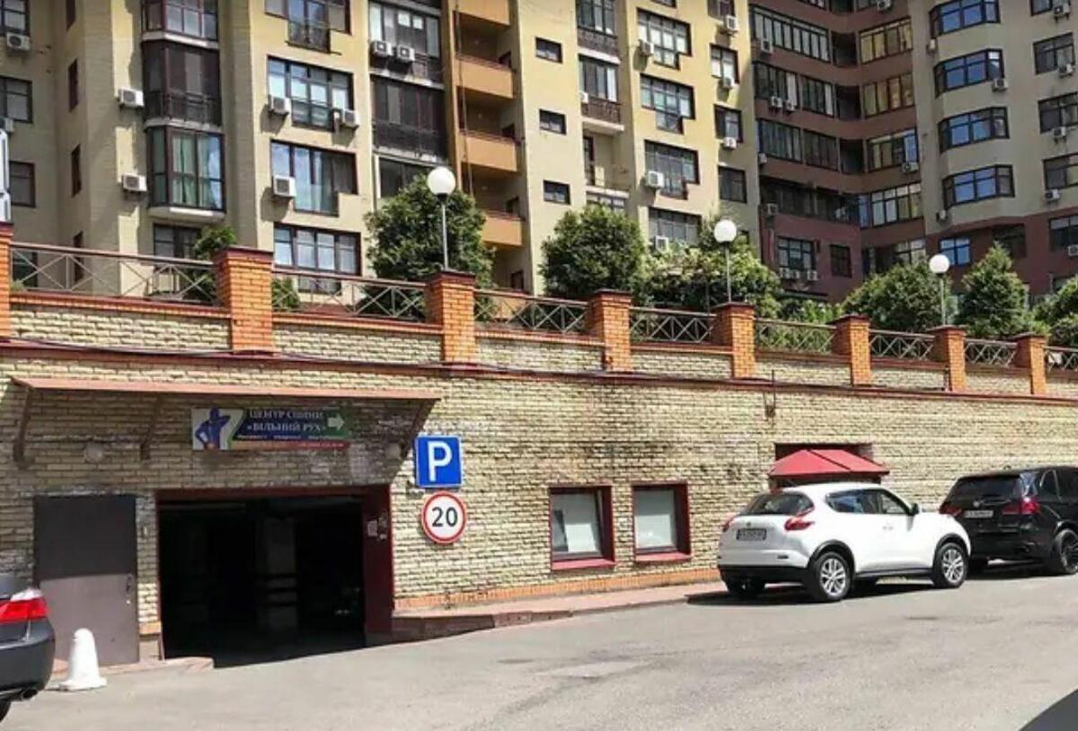 3k apartment vul. Jevgena Konoval'cja 32Б583412