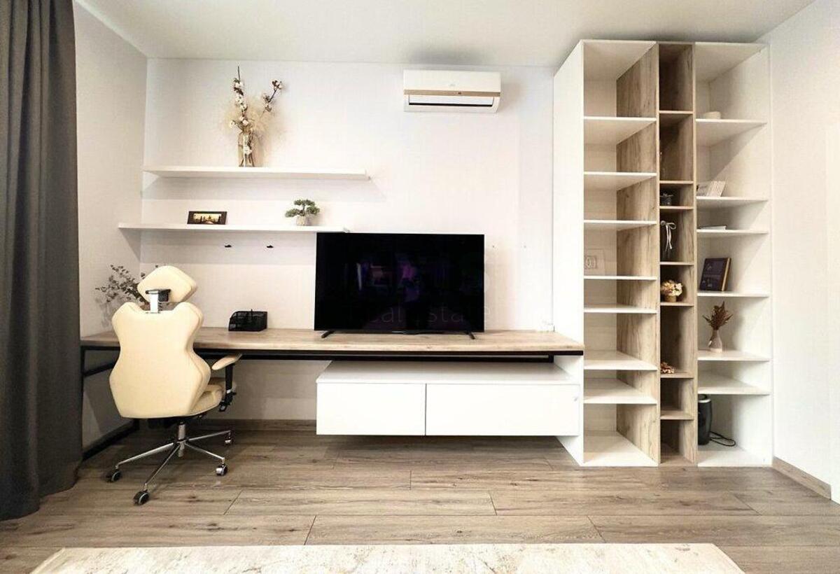 2k apartment vul. Demii'vs'ka 135