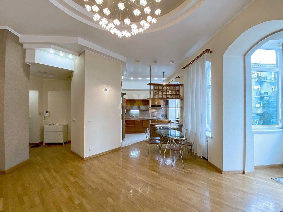 3k apartment pl. Myhajlivs'ka 19576511